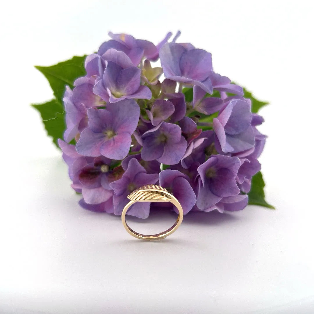 FOLIA | Zlatý prsteň s motívom listu