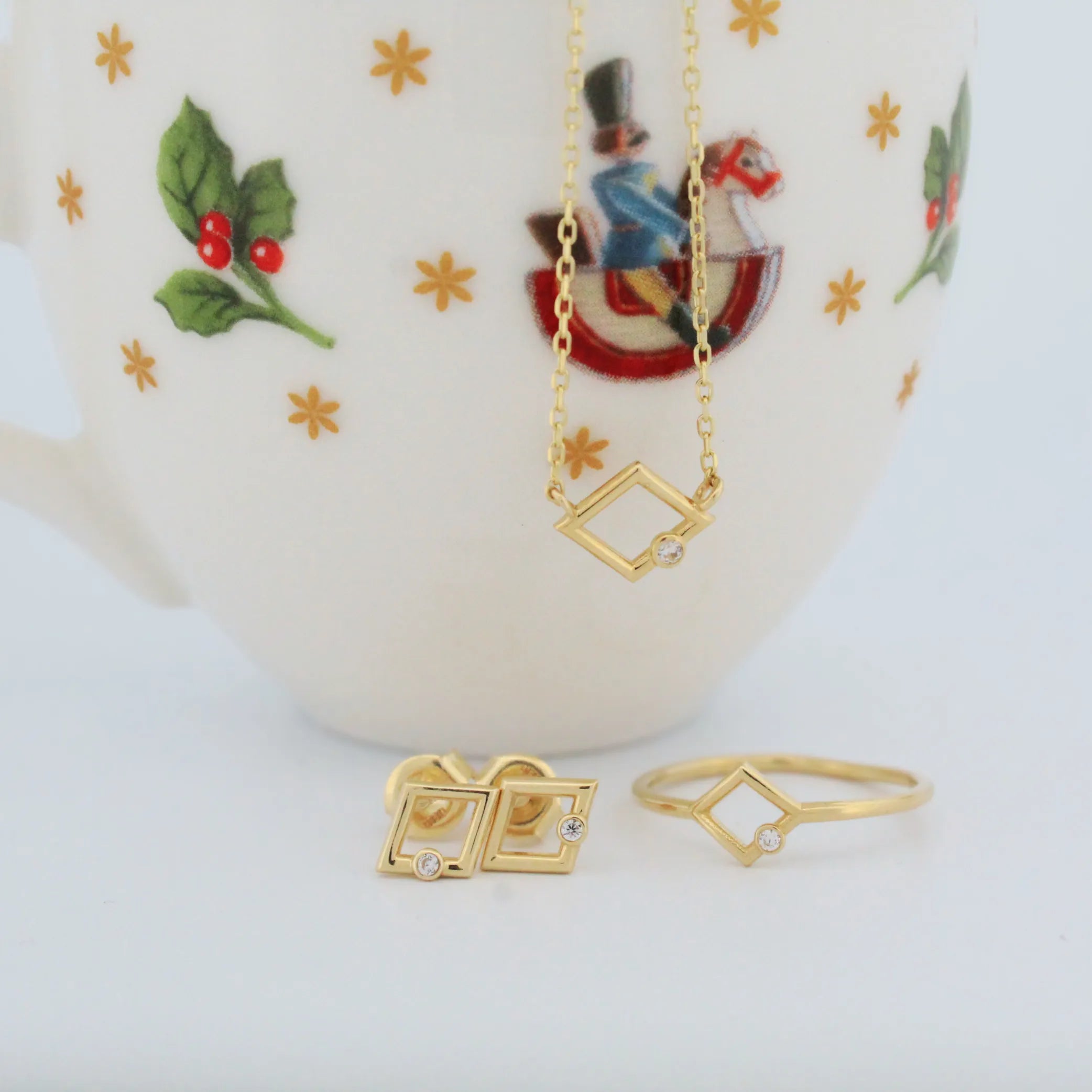 GEOMETRIA SOLIS | Zlatý geometrický náhrdelník so zirkónom set