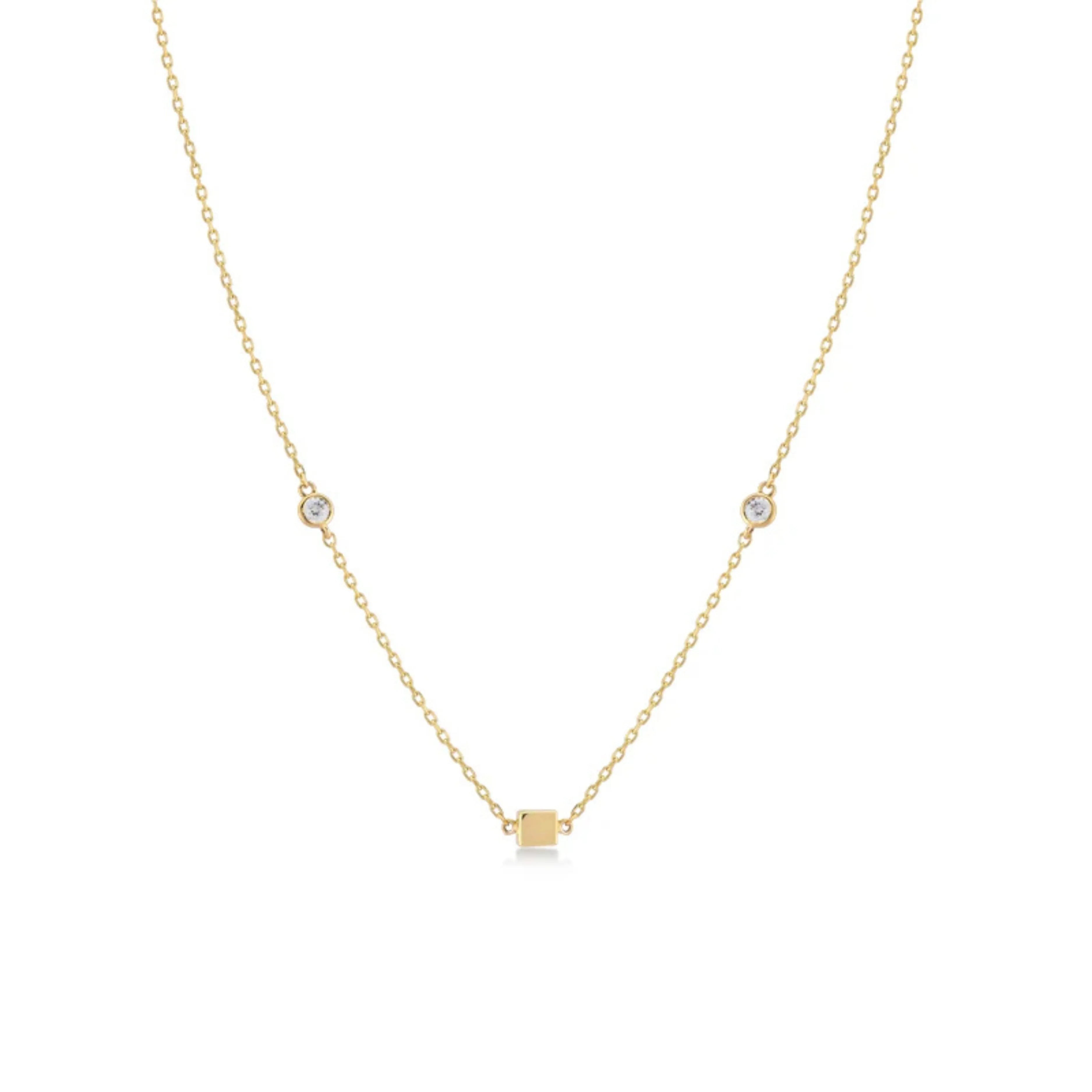 emný zlatý náhrdelník s kockou a zirkónmi – CREYO CUBICA